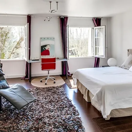 Bed & Breakfast Clos De La Barbanne 3*